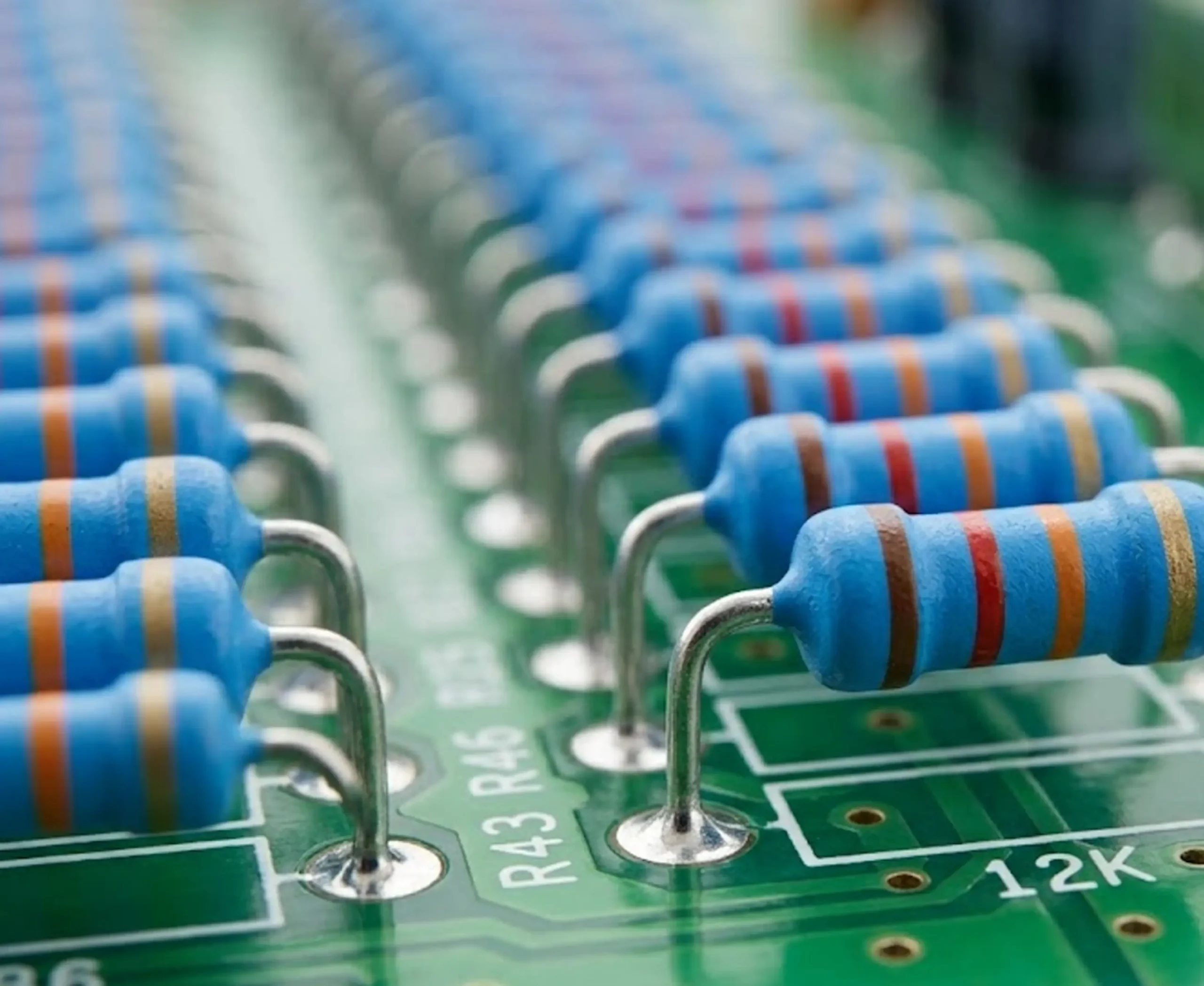 KEMET PYR5008 Series - Compact Voltage Balancing Resistors (10W)